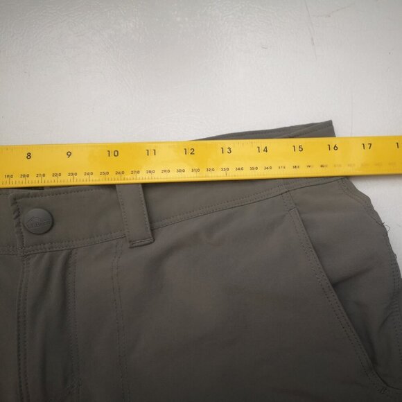 L.L. Bean Men's Size 32/32 Grey Straight Legs Zip Off Pants - Picture 13 of 16